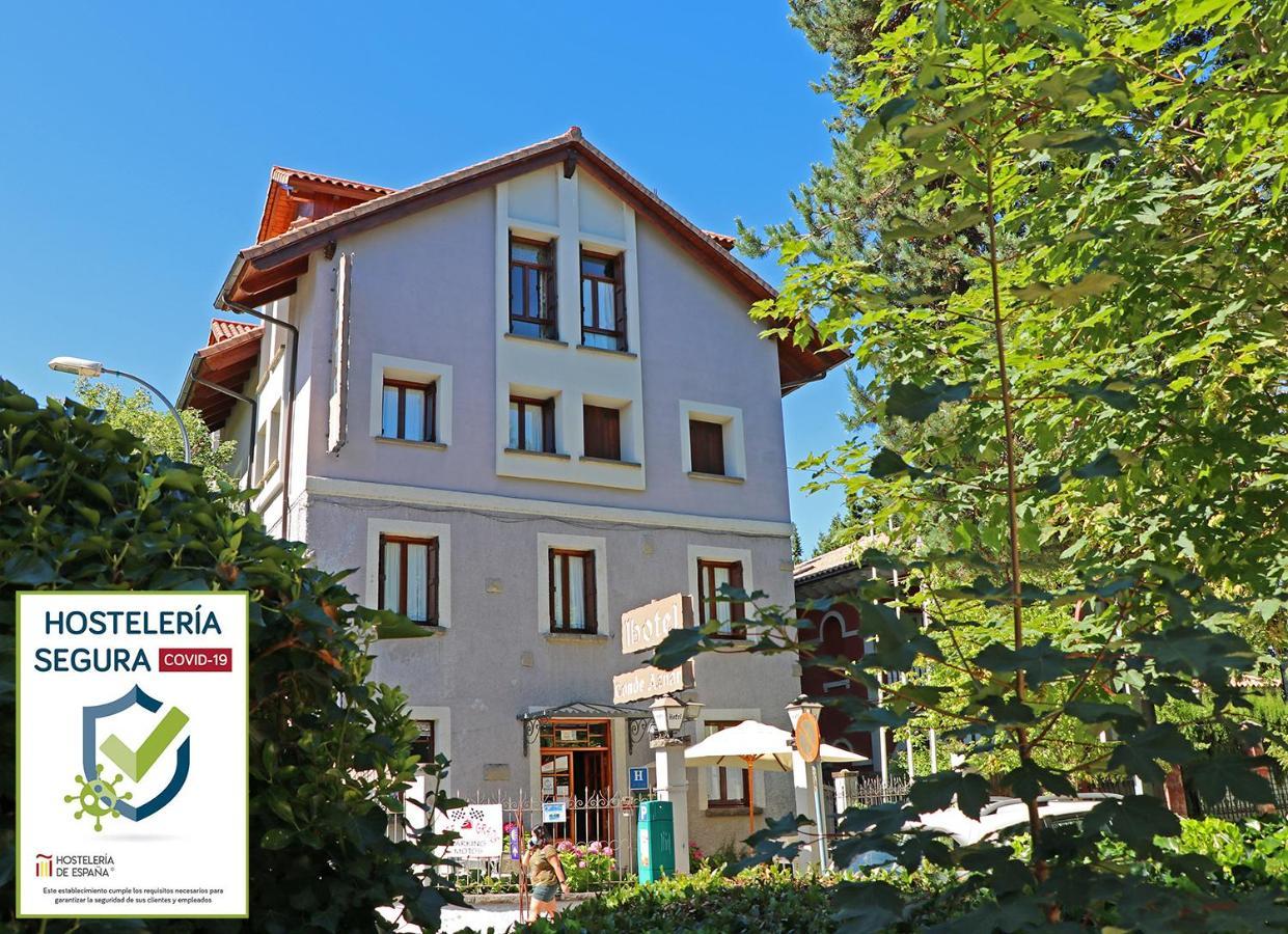Conde Aznar Hotel Jaca Exterior photo