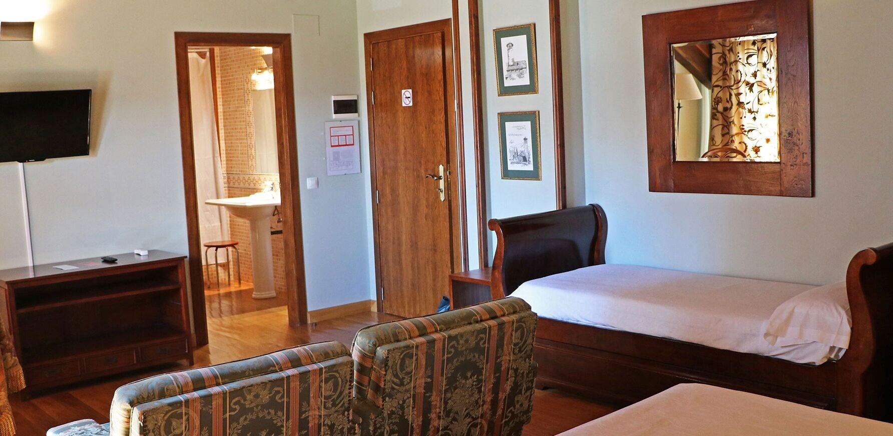 Conde Aznar Hotel Jaca Exterior photo