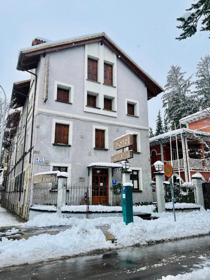 Conde Aznar Hotel Jaca Exterior photo